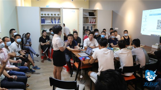 IMG_9472佛山左右手授權(quán)儀式+商家交流會(huì)佛山左右手師傅招聘會(huì)