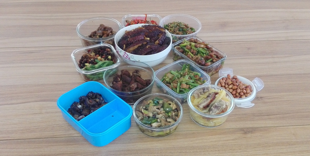 一簞食，一豆羹，魚(yú)，我所欲也，肉，亦我所欲也