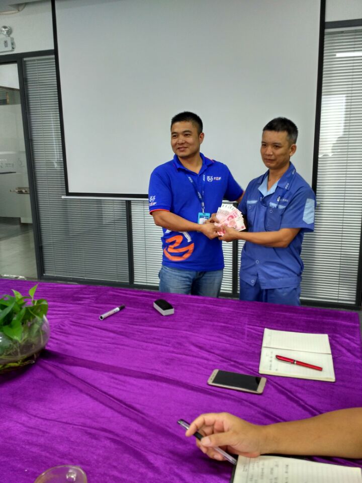 “左右手優(yōu)秀安裝團(tuán)隊(duì)”季度評選