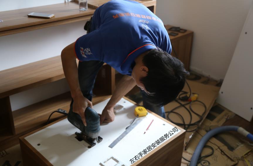 優(yōu)秀家具安裝師傅才能提供優(yōu)質安裝服務