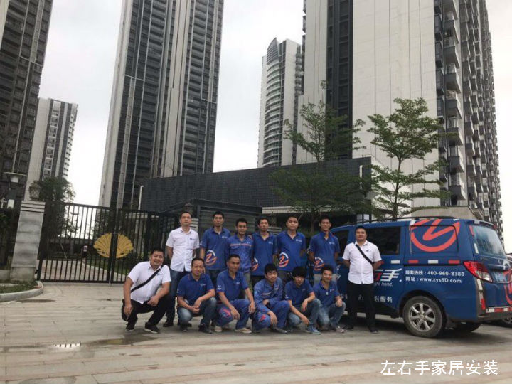 左右手二期陽光城麗景灣櫥柜安裝工程火熱進(jìn)行中！