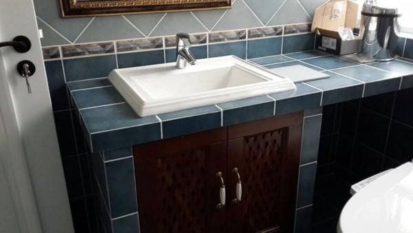 夾磚櫥柜拉籃安裝方法，好的攻略讓你的家居生活不一樣