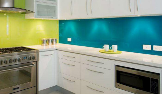 UV材質(zhì)是什么？用來做櫥柜門板好不好呢？