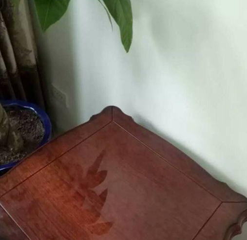 專業(yè)貼膜技巧：現(xiàn)在家具維修行業(yè)，家具貼膜市場(chǎng)前景如何？