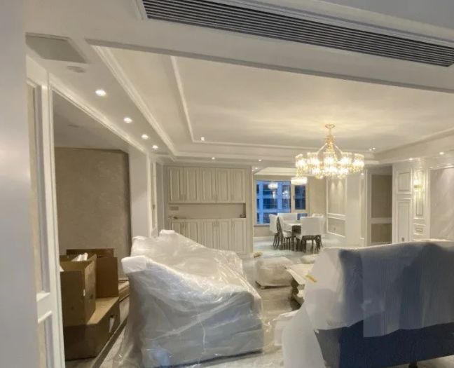 輕奢風(fēng)格時代：新家裝修輕奢風(fēng)格，家具進(jìn)場晾著通風(fēng)中