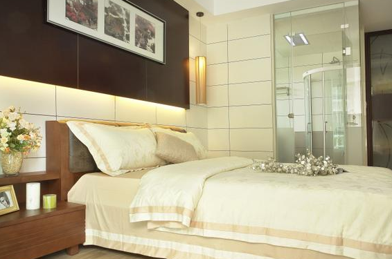 明清紅木家具出售，紅木家具一定要有？老人說保值又聚財