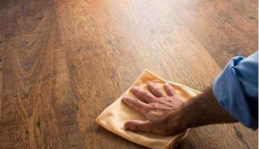 復(fù)合實(shí)木地板保養(yǎng)：家中木地板要好看也要干凈 清潔保養(yǎng)怎么做呢？