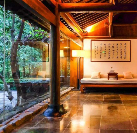 成都金星紫檀：紅木家具擺放大有講究，各類家具各有“千秋”