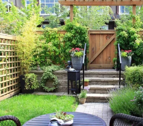 庭院家具柵欄，分享不同風(fēng)格的庭院如何搭配庭院家具？