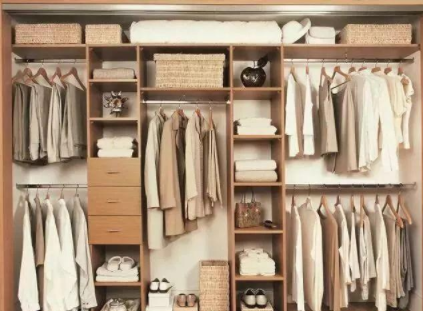 如何加盟定制衣柜：定制衣柜如何避坑及怎樣定制衣柜更有高級感？