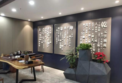 實(shí)木定制門(mén)板：極簡(jiǎn)輕奢無(wú)漆實(shí)木護(hù)墻板，喚醒生活品質(zhì)