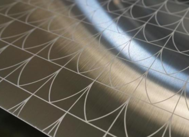 閣樓裝修案例：裝修的黑鋼，不銹鋼門的鍍銅板是什么？