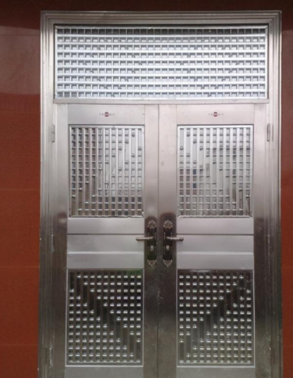 不銹鋼防盜門廠家，堅固結(jié)實又耐用，不銹鋼防盜門