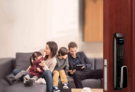 指紋智能鎖加盟：智能鎖的鎖體分哪幾類？各有什么優(yōu)缺點(diǎn)？