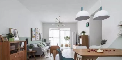 中式家裝客廳設(shè)計，室內(nèi)客廳天花板怎么設(shè)計？