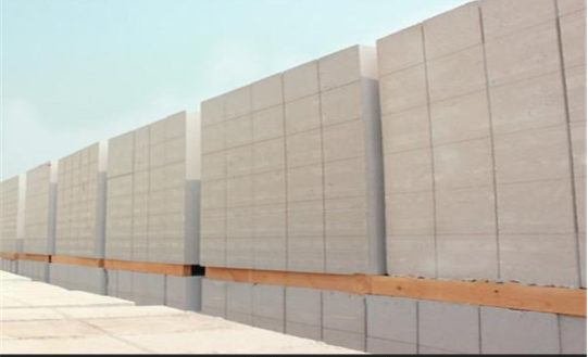 環(huán)保集成墻板那家好？pvc集成墻板質(zhì)量如何辨別  pvc集成墻板怎么保養(yǎng)