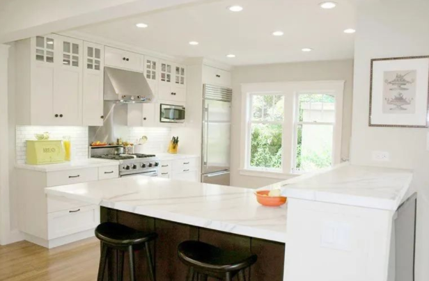 廚衛(wèi)吊頂十大品牌：廚衛(wèi)吊頂選集成吊頂好？還是石膏板、桑拿板好？