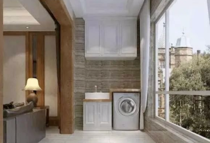 美式陽臺家具：陽臺裝吊柜還是地柜？