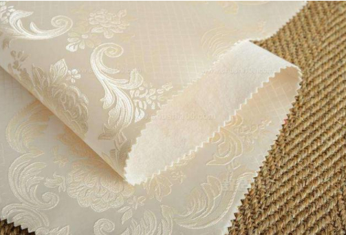 室內(nèi)新型裝飾材料：墻紙和墻布有什么區(qū)別？用墻布好還是墻紙好