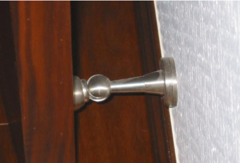 【電磁門(mén)吸器】木門(mén)門(mén)吸怎么安裝？安裝在什么位置好？